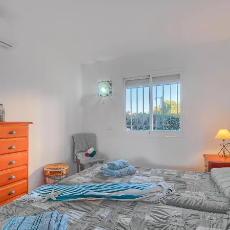 Apartment Siesta 1, Con Playa Y Parking